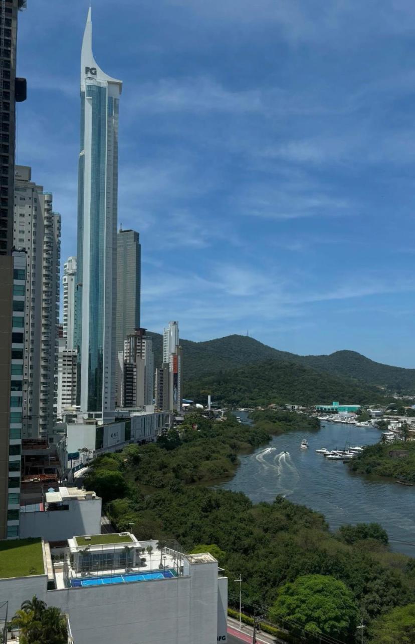 Quadra Mar, 1 Dos Quartos Com Ar-condicionado , Barra Sul * Balneario Camboriu